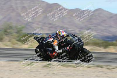 media/Nov-16-2025-Race Pace (Sun) [[8c5fa54630]]/Non Verified Riders (1st 20 Minutes)/3-Turn 3 Inside (11am)/